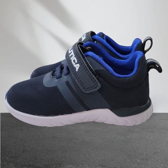 New KIDS Nautica Navy Sneakers - Picture 1 of 8